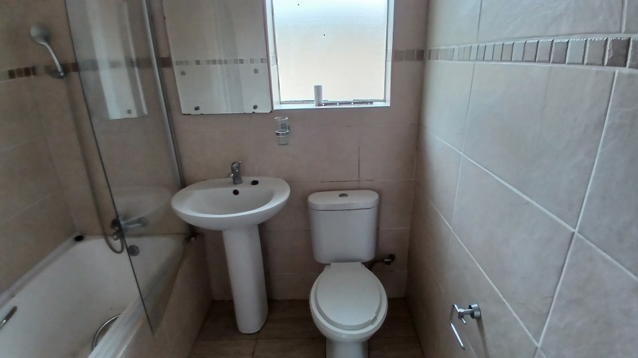 To Let 2 Bedroom Property for Rent in Westering Eastern Cape